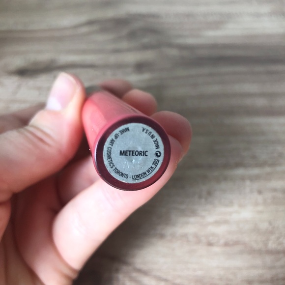MAC Cremsheen Glass Lip Gloss - Meteoric - Picture 2 of 3